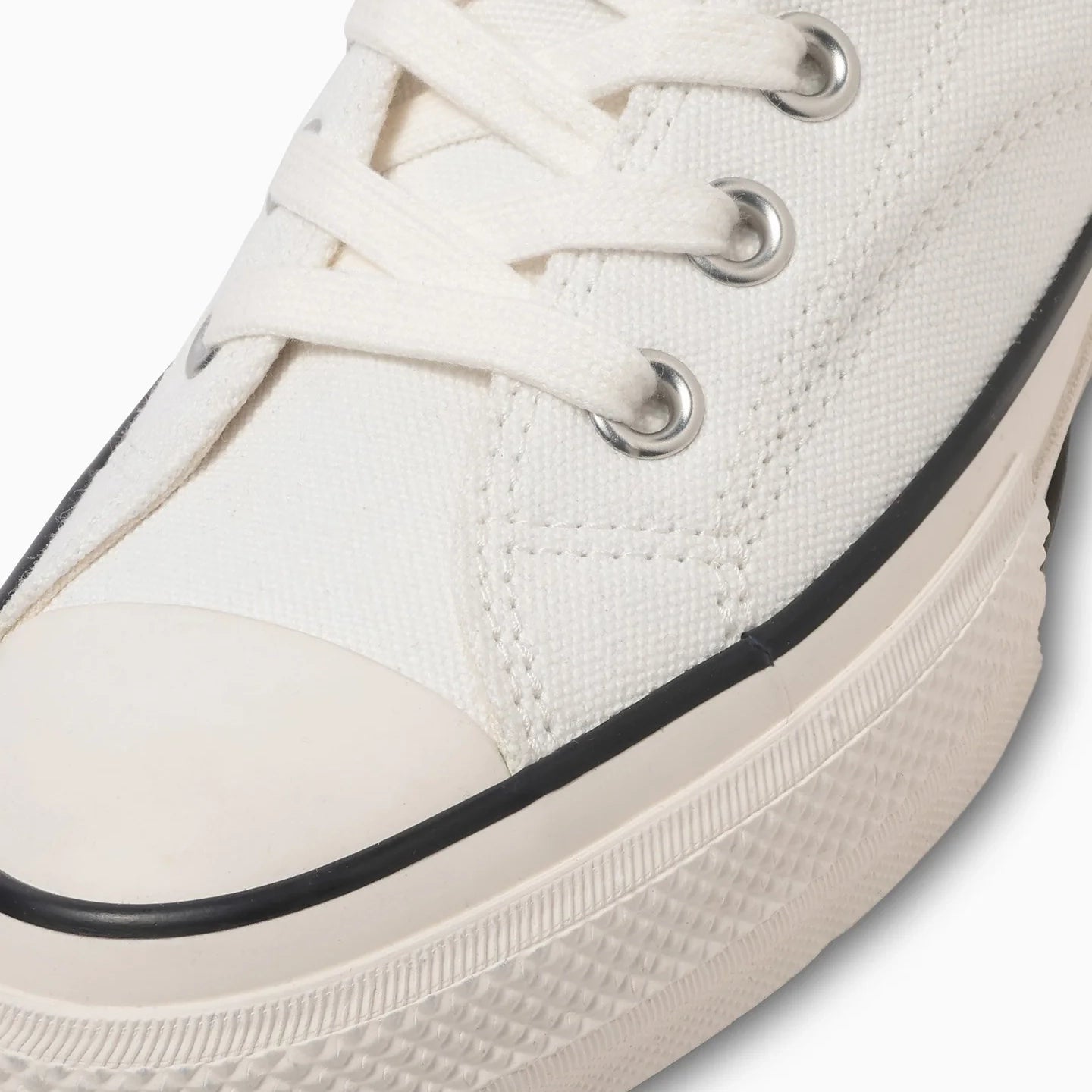 CHUCK TAYLOR CANVAS HI - WHITE