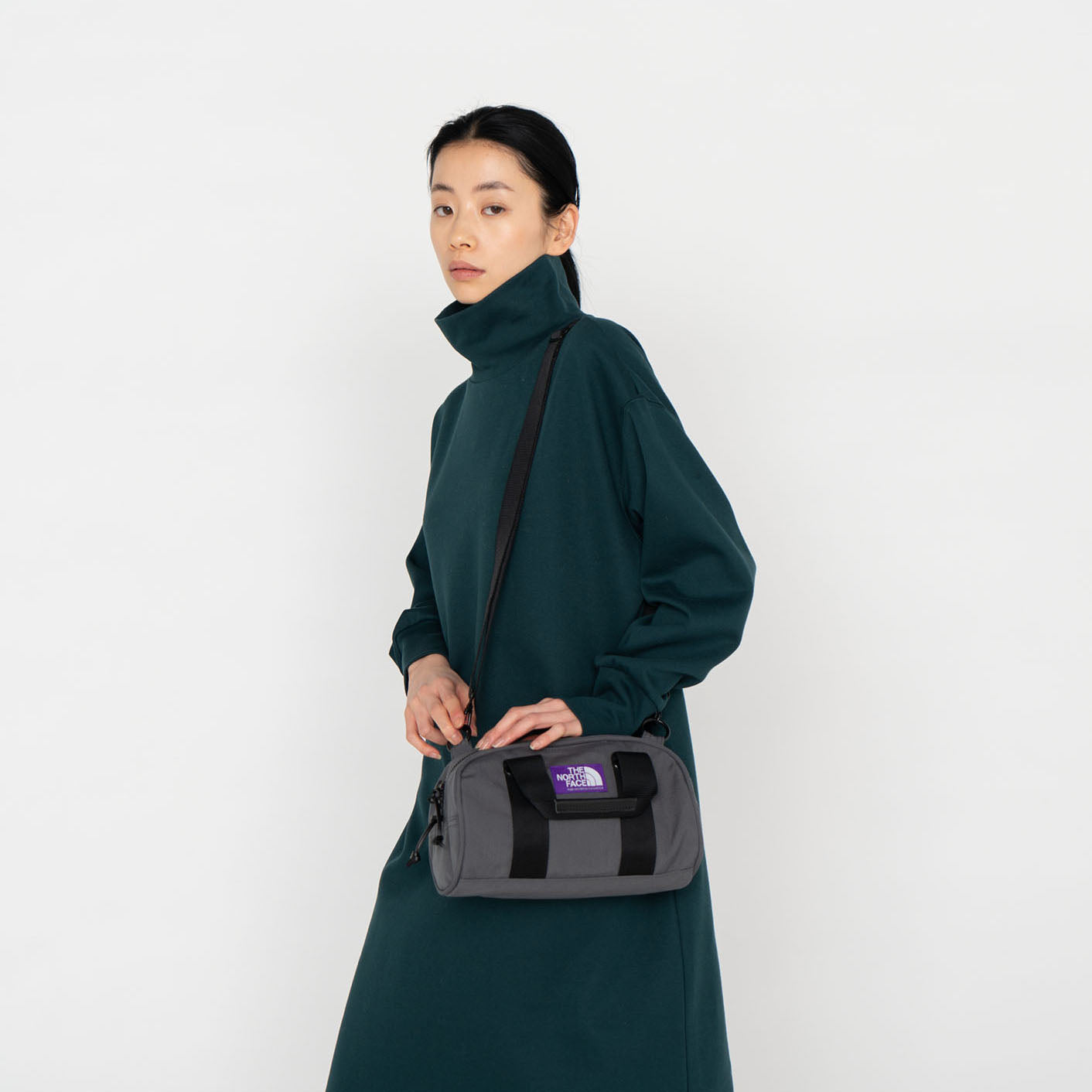Field Demi Duffle Bag - AHGRAY
