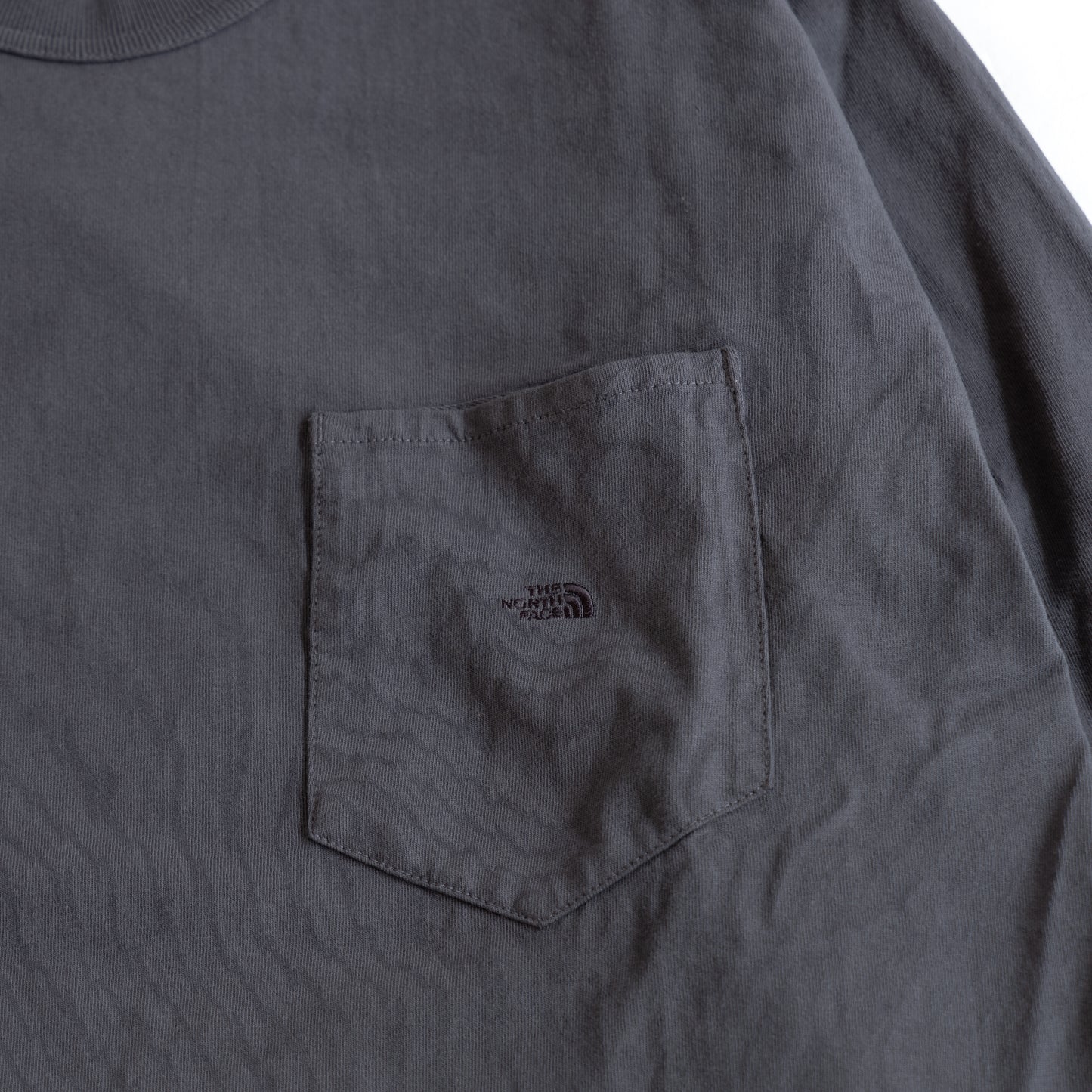 7oz Long Sleeve Pocket Tee - AHGRAY