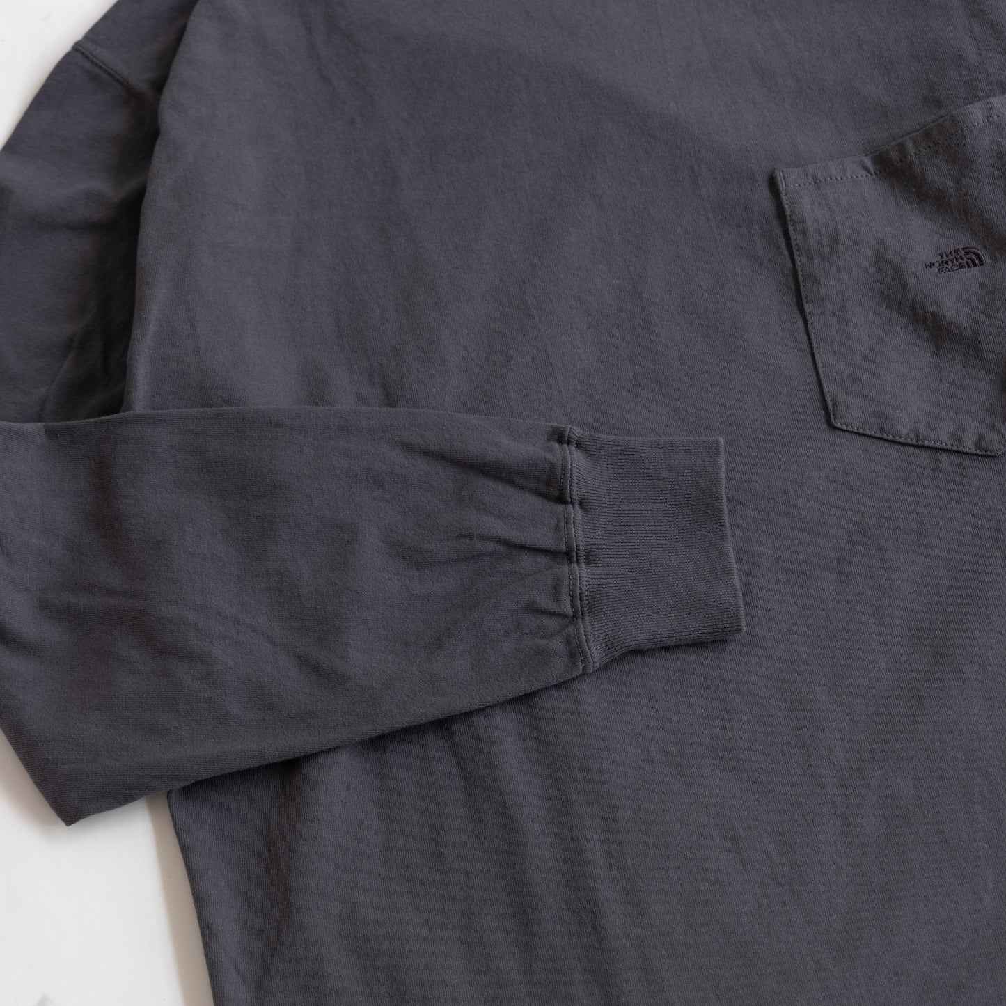 7oz Long Sleeve Pocket Tee - AHGRAY