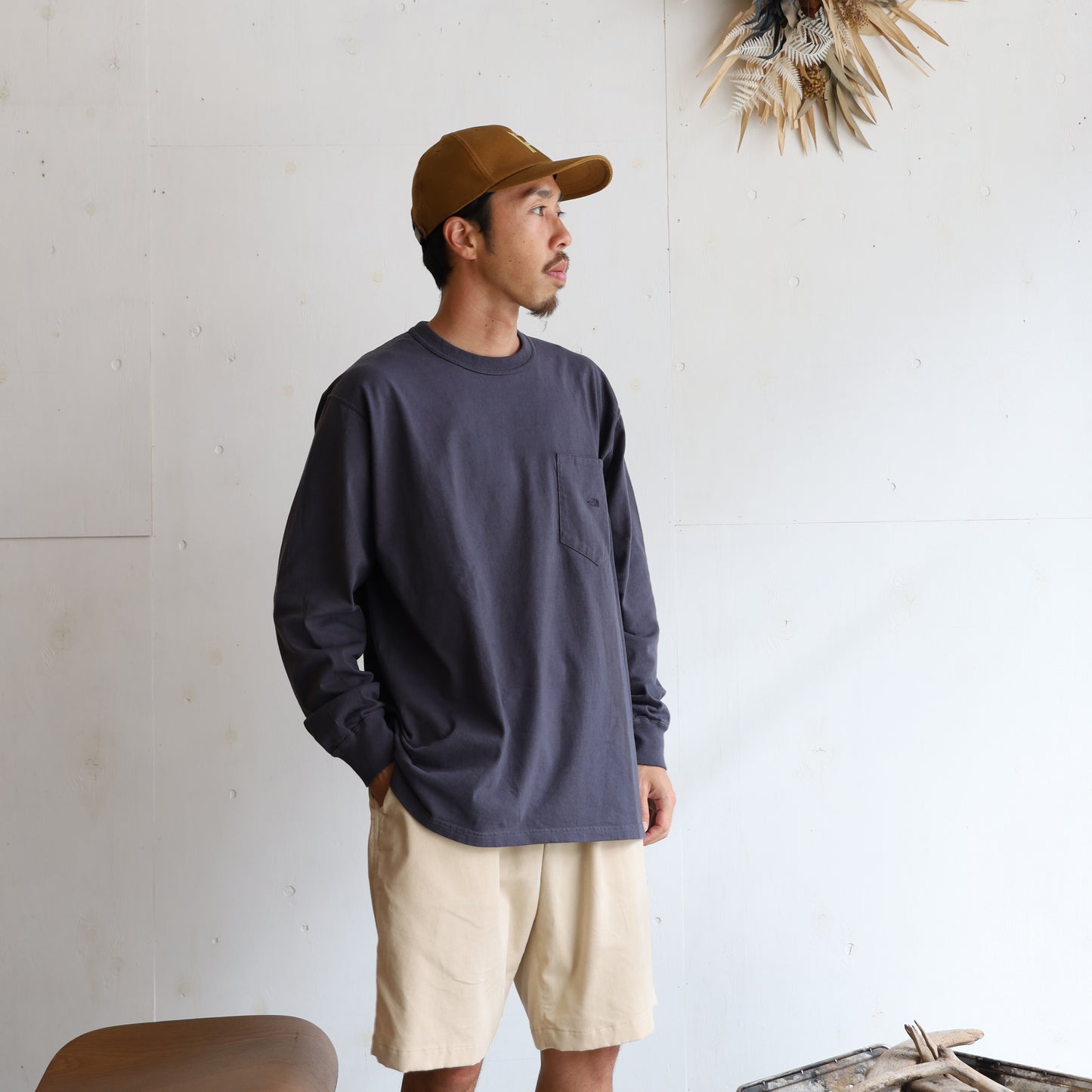 7oz Long Sleeve Pocket Tee - AHGRAY