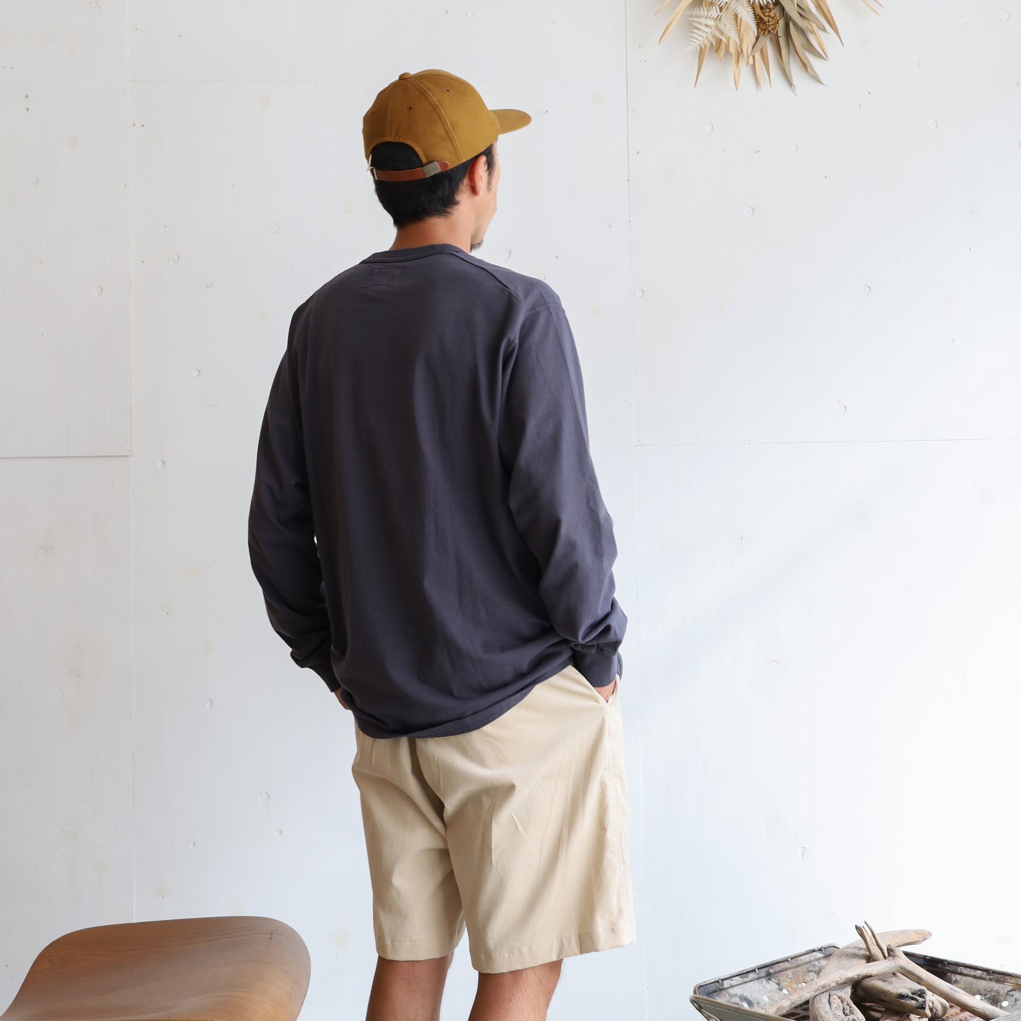 7oz Long Sleeve Pocket Tee - AHGRAY