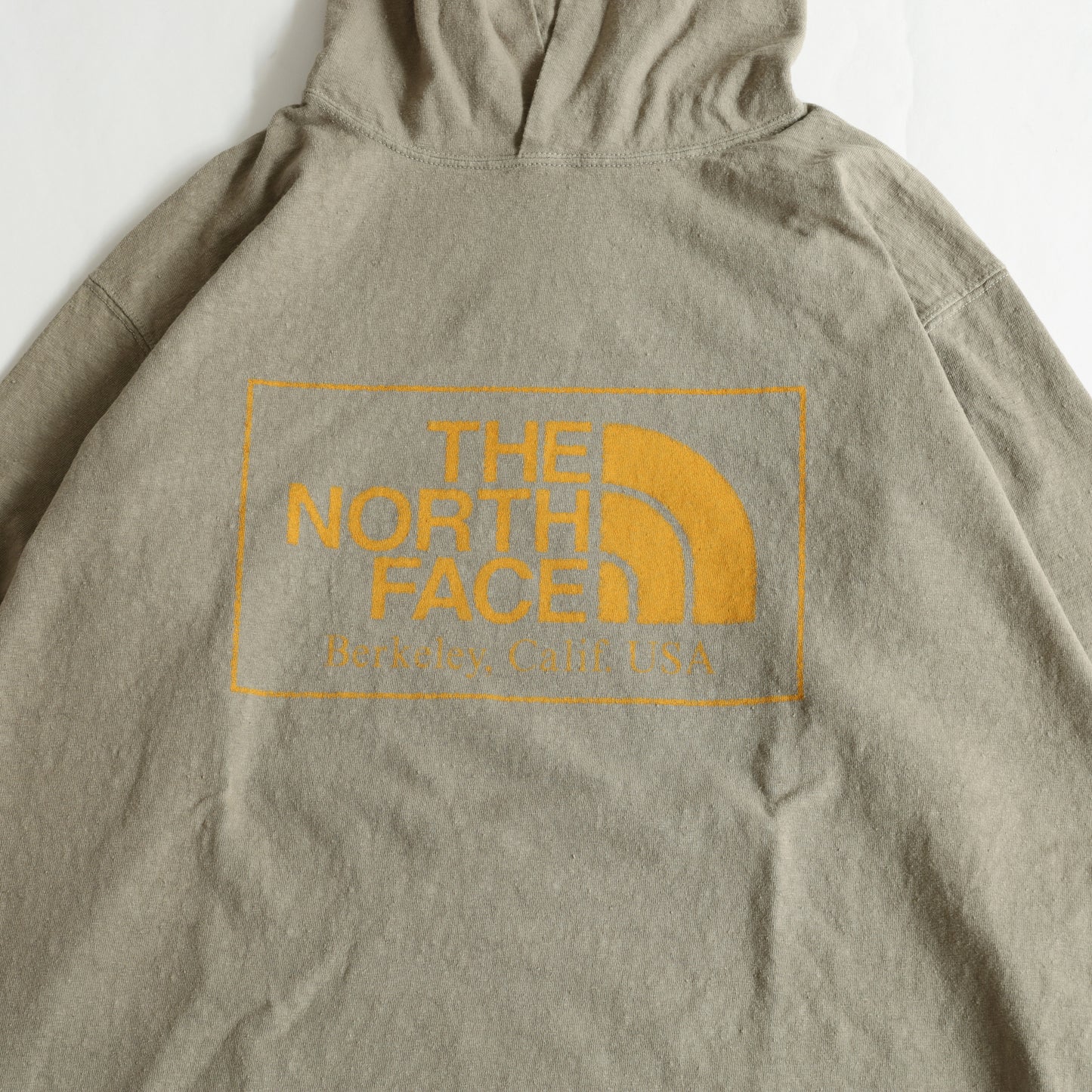 Field Graphic Hoodie - GRAY BEIGE