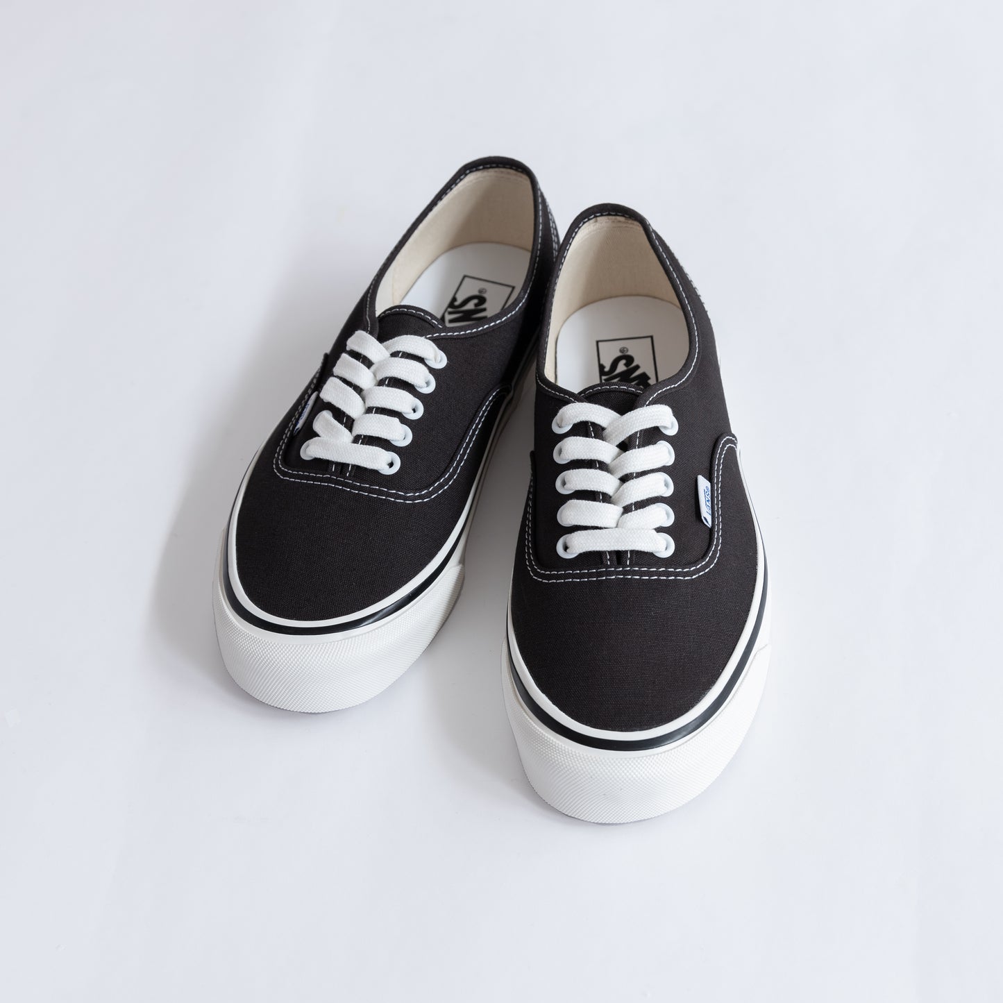Authentic 44dx - BLACK