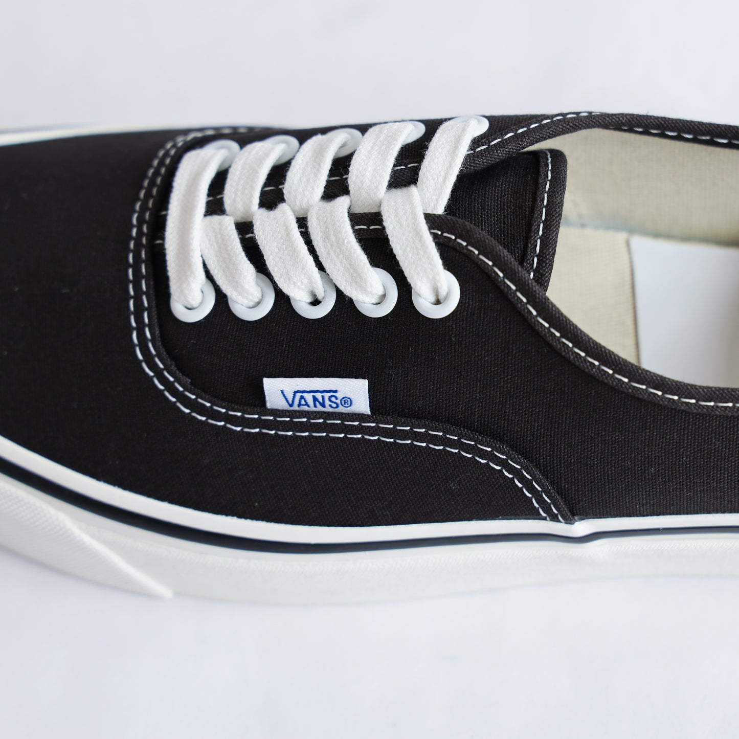 Authentic 44dx - BLACK