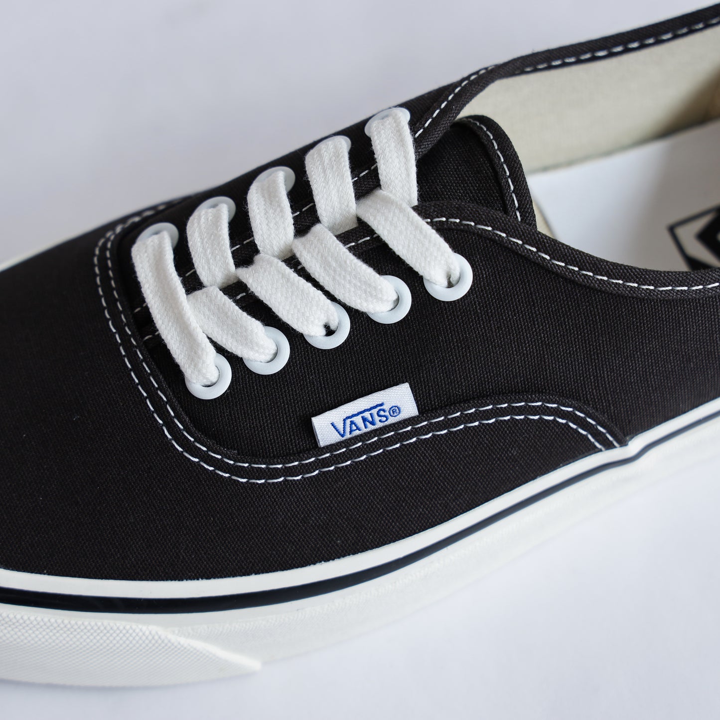 Authentic 44dx - BLACK