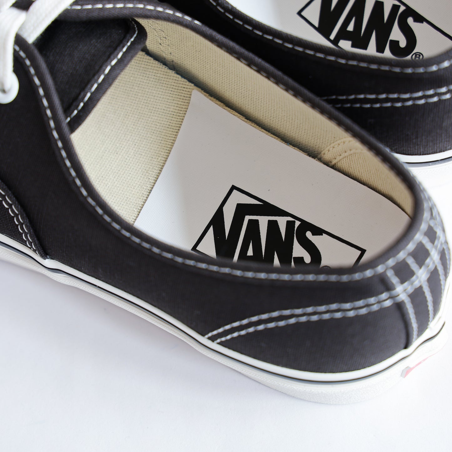 Authentic 44dx - BLACK
