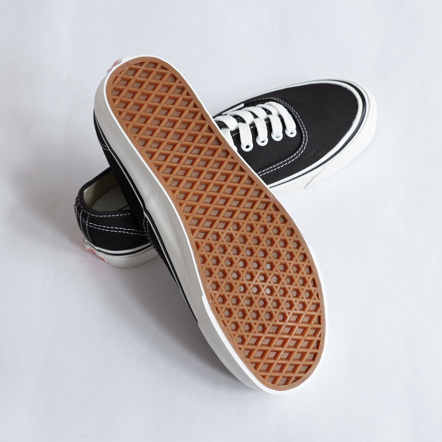 Authentic 44dx - BLACK