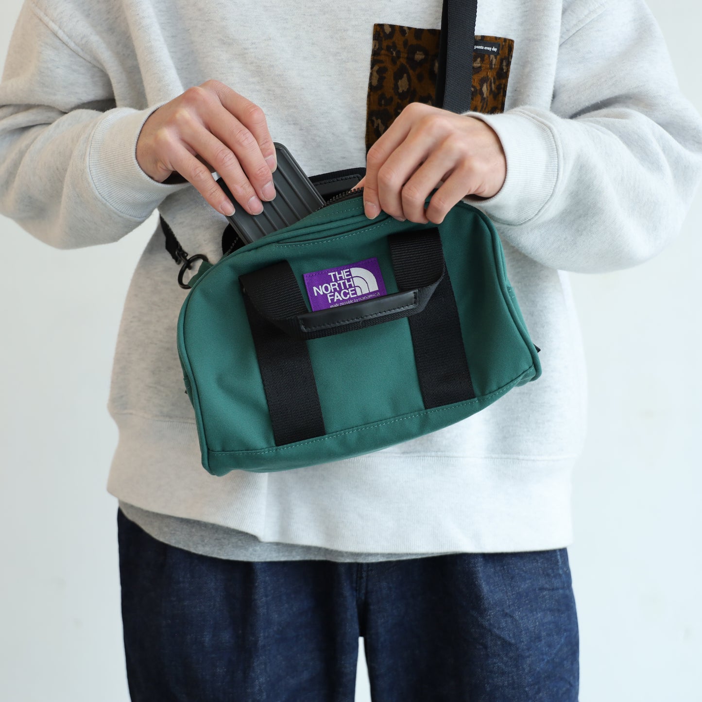 Field Demi Duffle Bag - GREEN