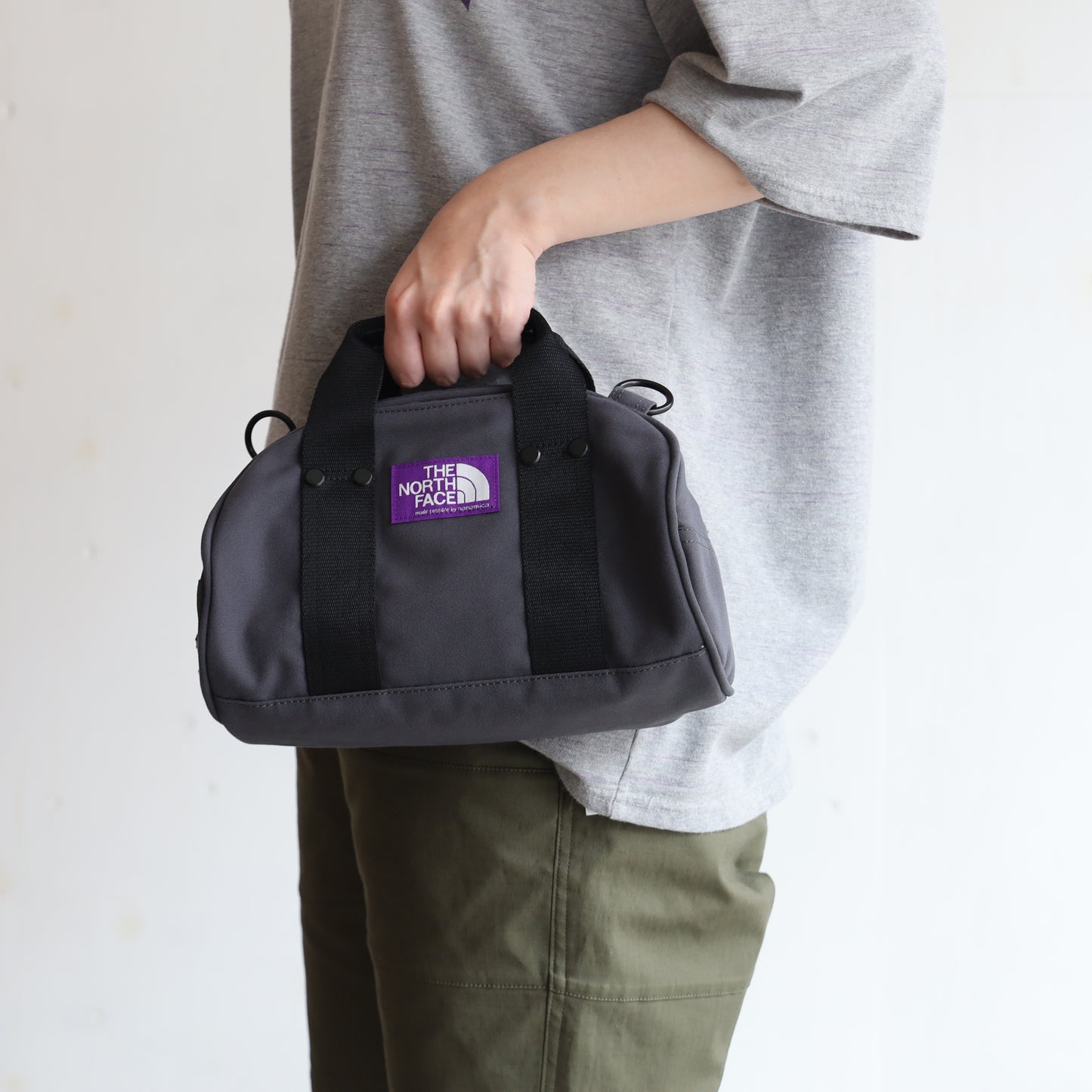 Field Demi Duffle Bag - AHGRAY