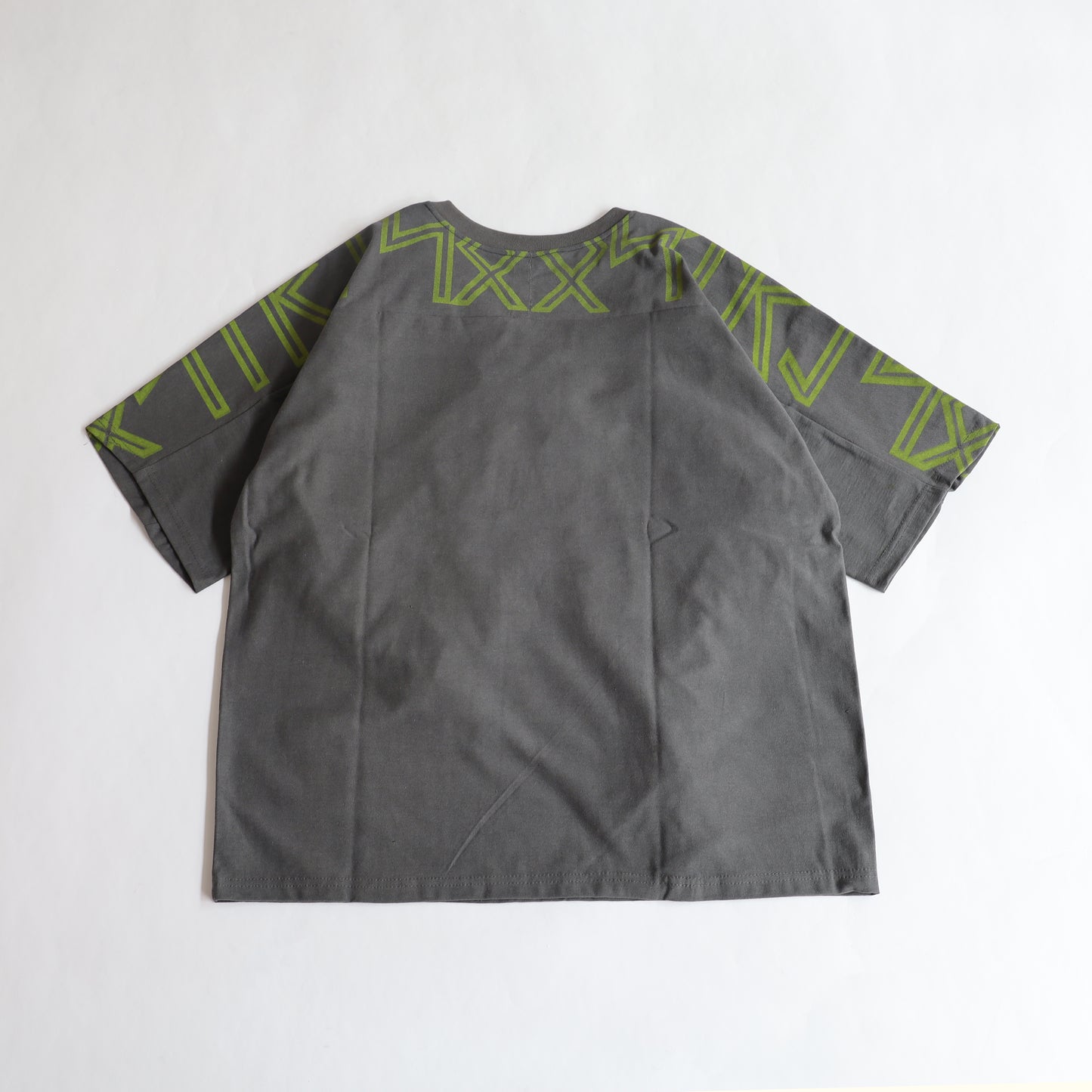 New Resist T.Shirts - CHARCOAL