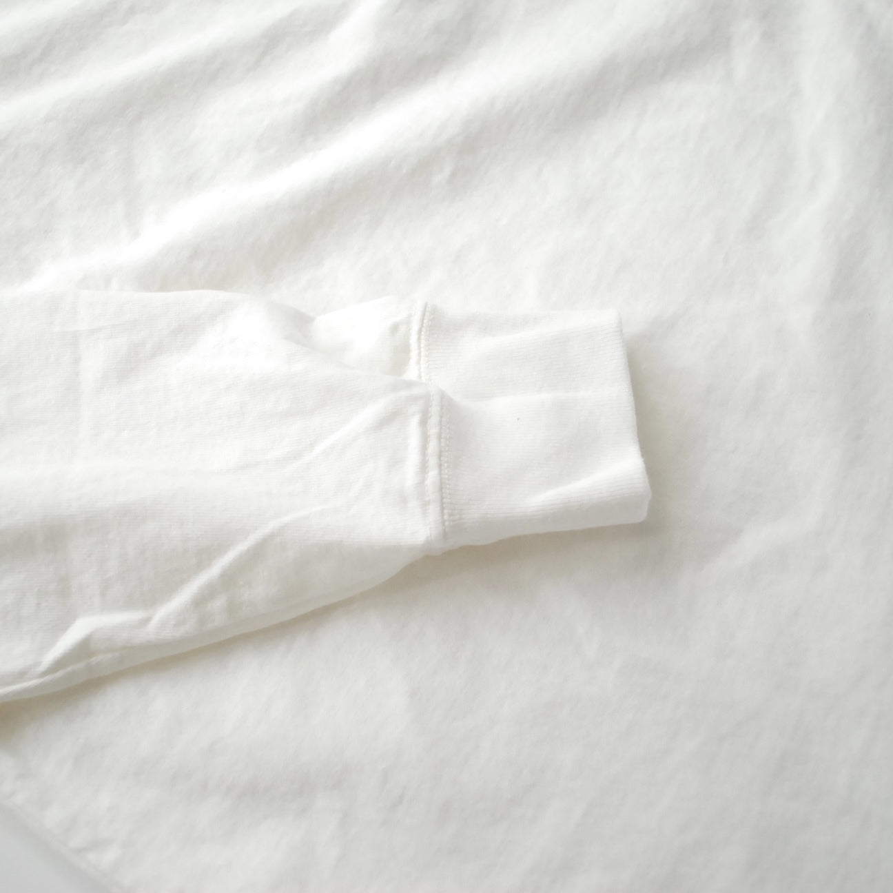 7oz L/S POCKET T OFF WHITE