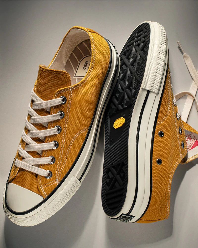 CHUCK TAYLOR CANVAS OX - GOLD