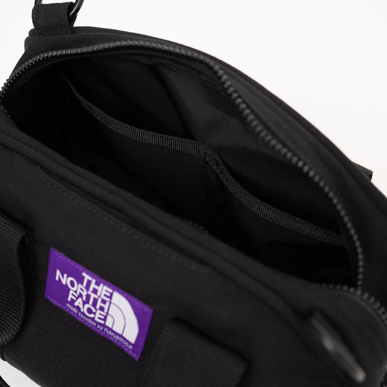 Field Demi Duffle Bag - BLACK