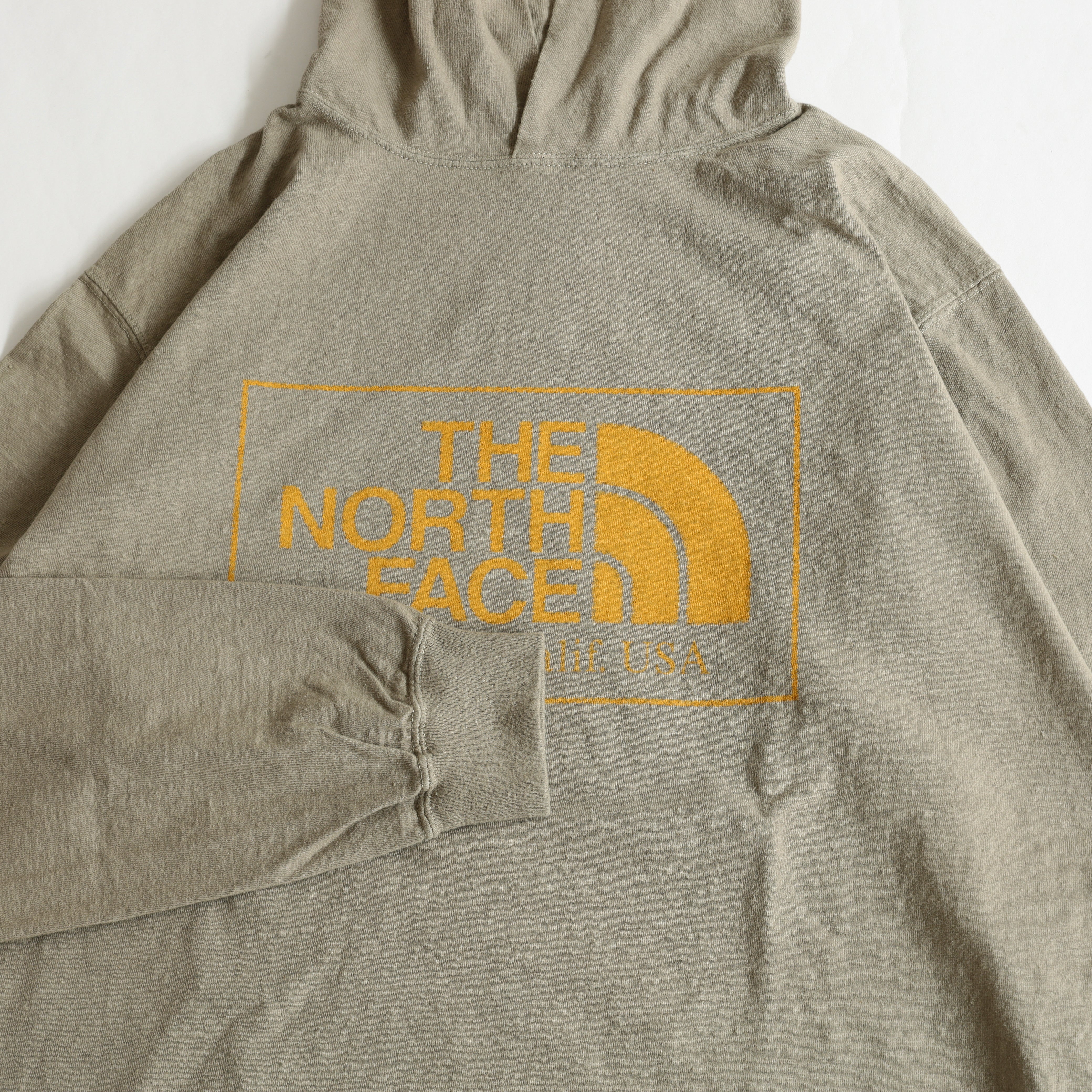 Field Graphic Hoodie - GRAY BEIGE