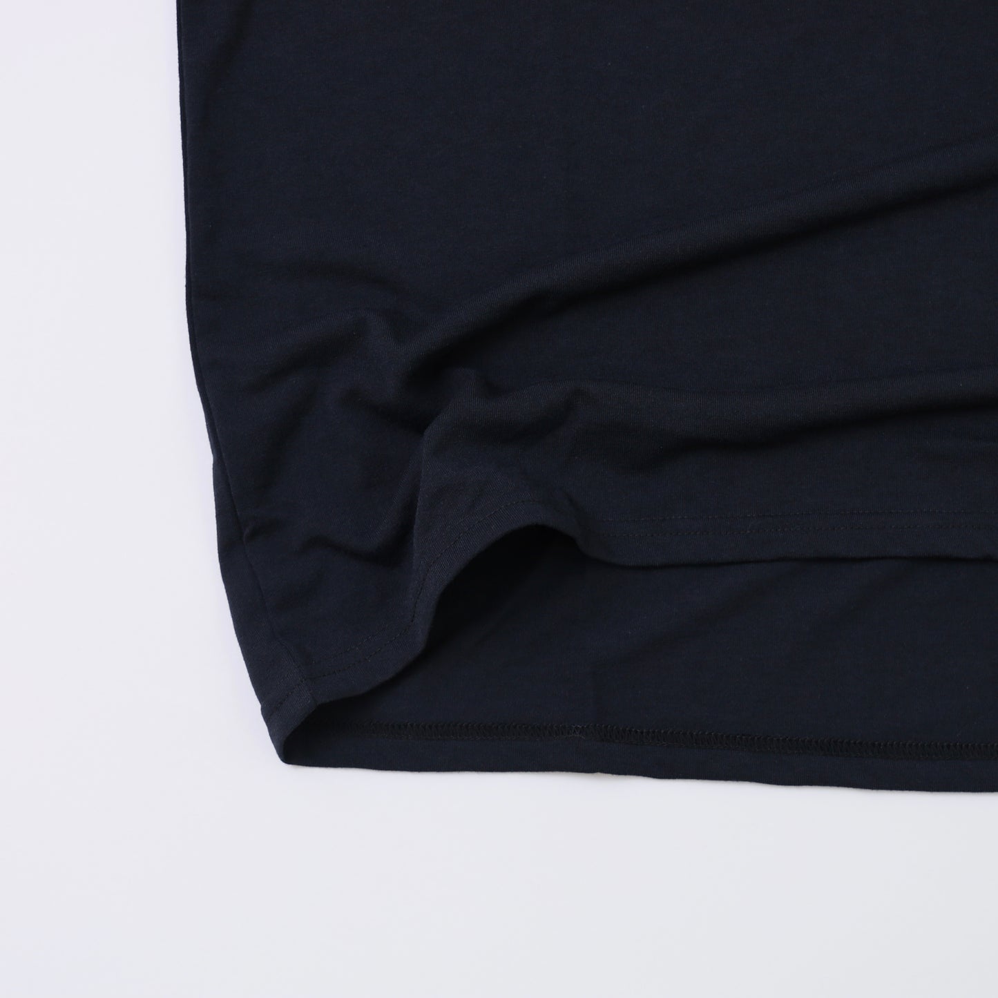 WAGON EMBROIDERY TEE - BLACK