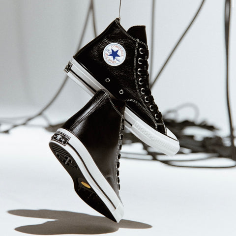 CHUCK TAYLOR LEATHER HI - BLACK