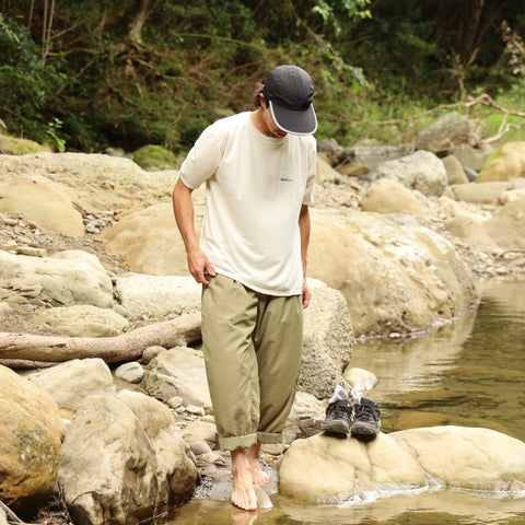 WAGON EMBROIDERY TEE - BEIGE