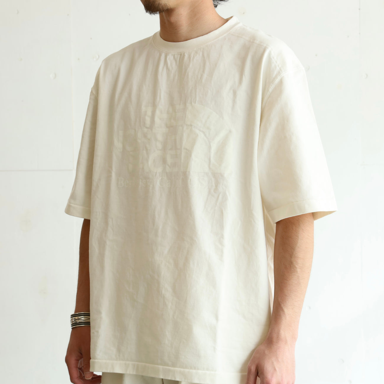 Field H/S Graphic Tee - IVORY