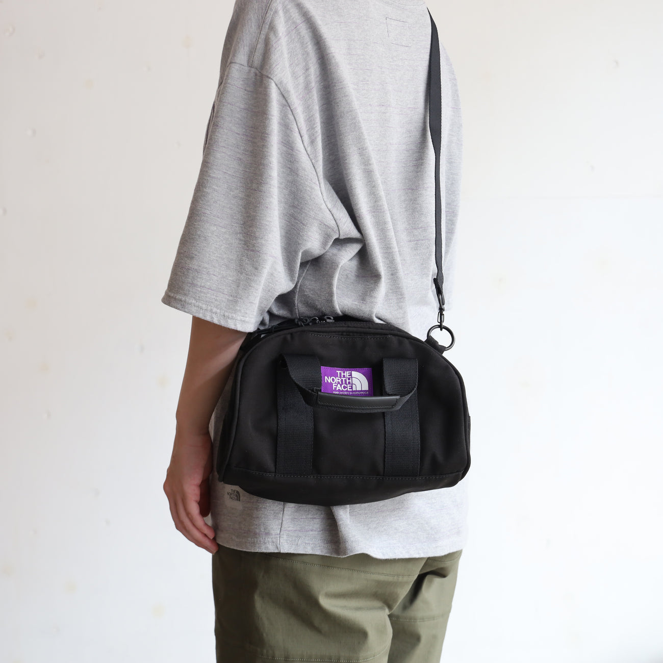 Field Demi Duffle Bag - BLACK