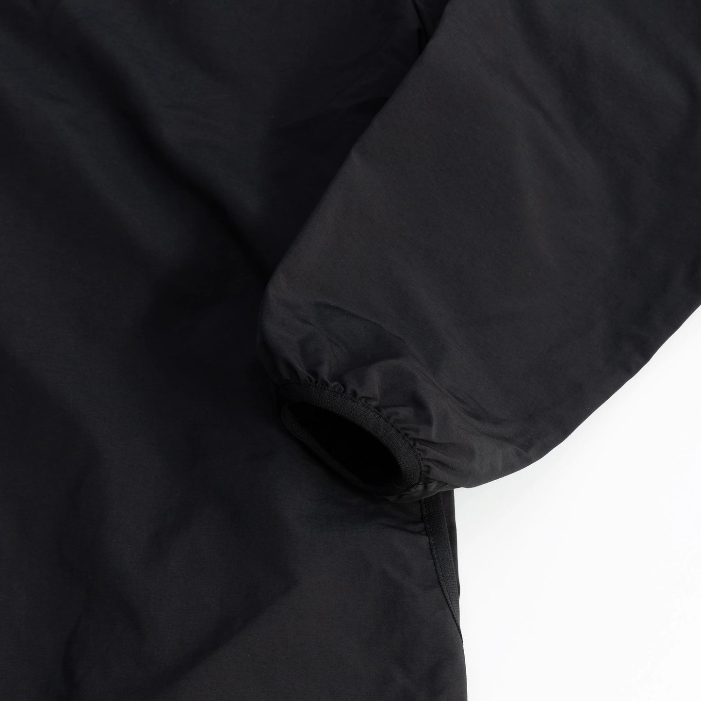 CYPRESS SNAP PULL OVER - BLACK