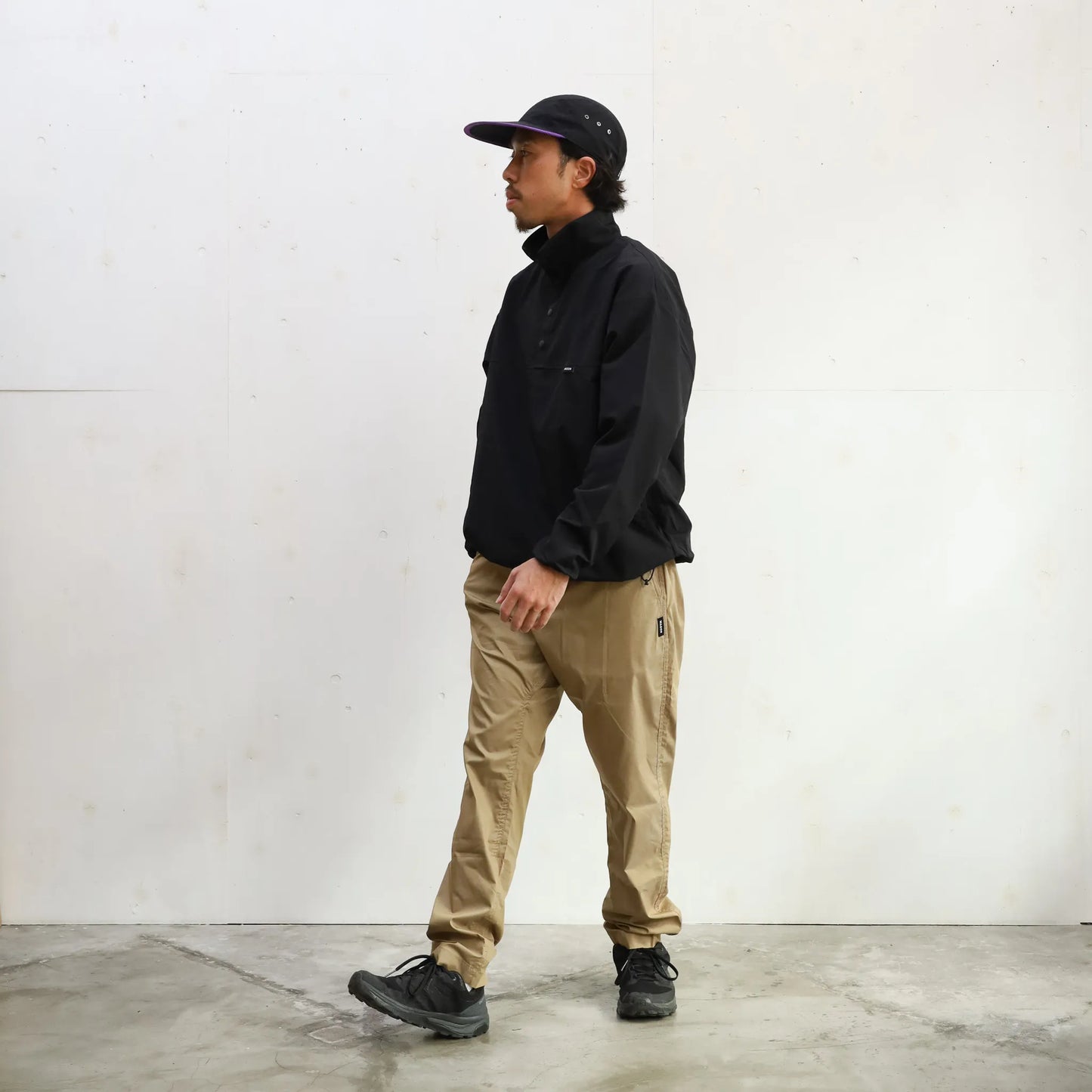 CYPRESS SNAP PULL OVER - BLACK