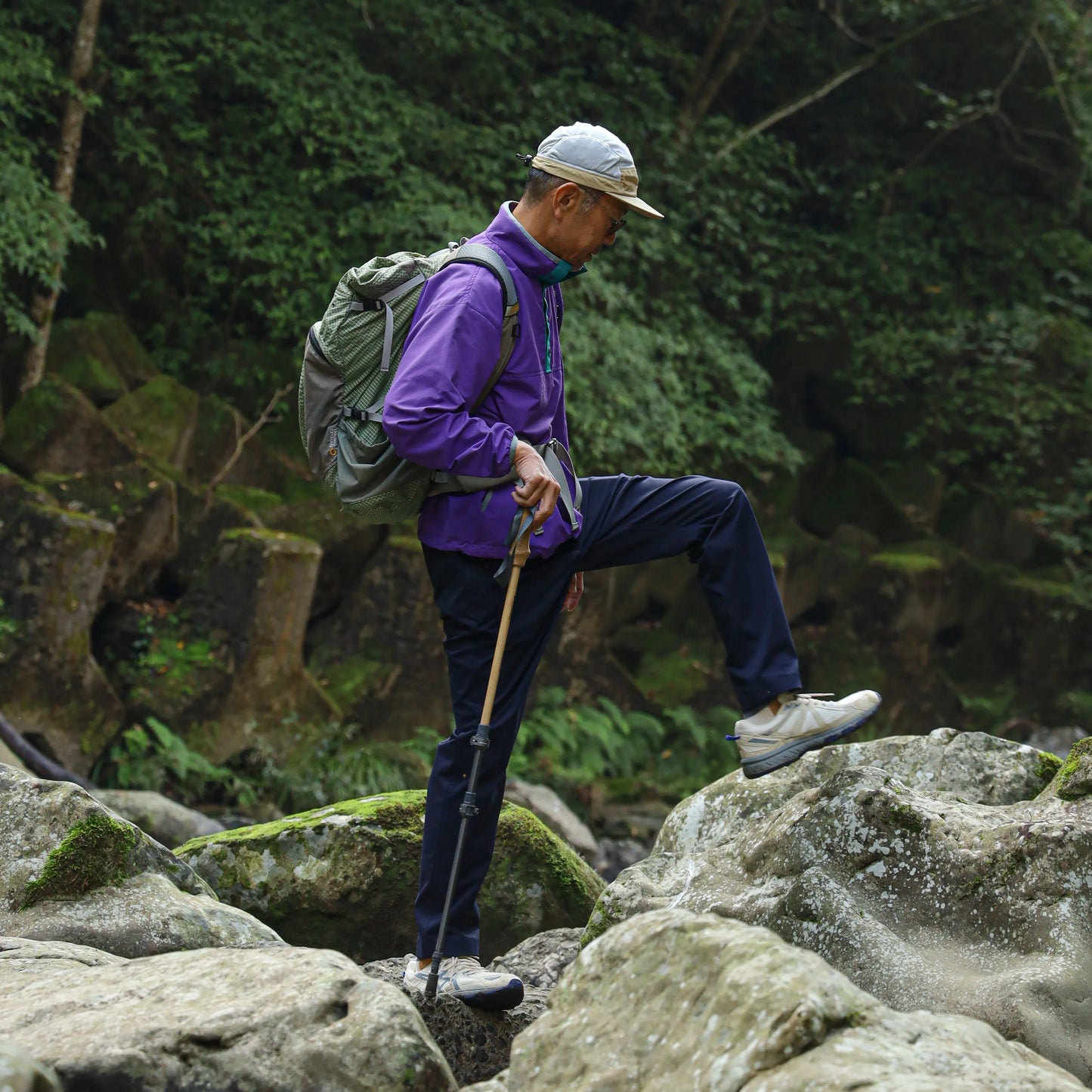 CYPRESS SNAP PULL OVER - PURPLE