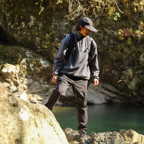 THERMAL PRO SNAP PULL OVER - CHARCOAL