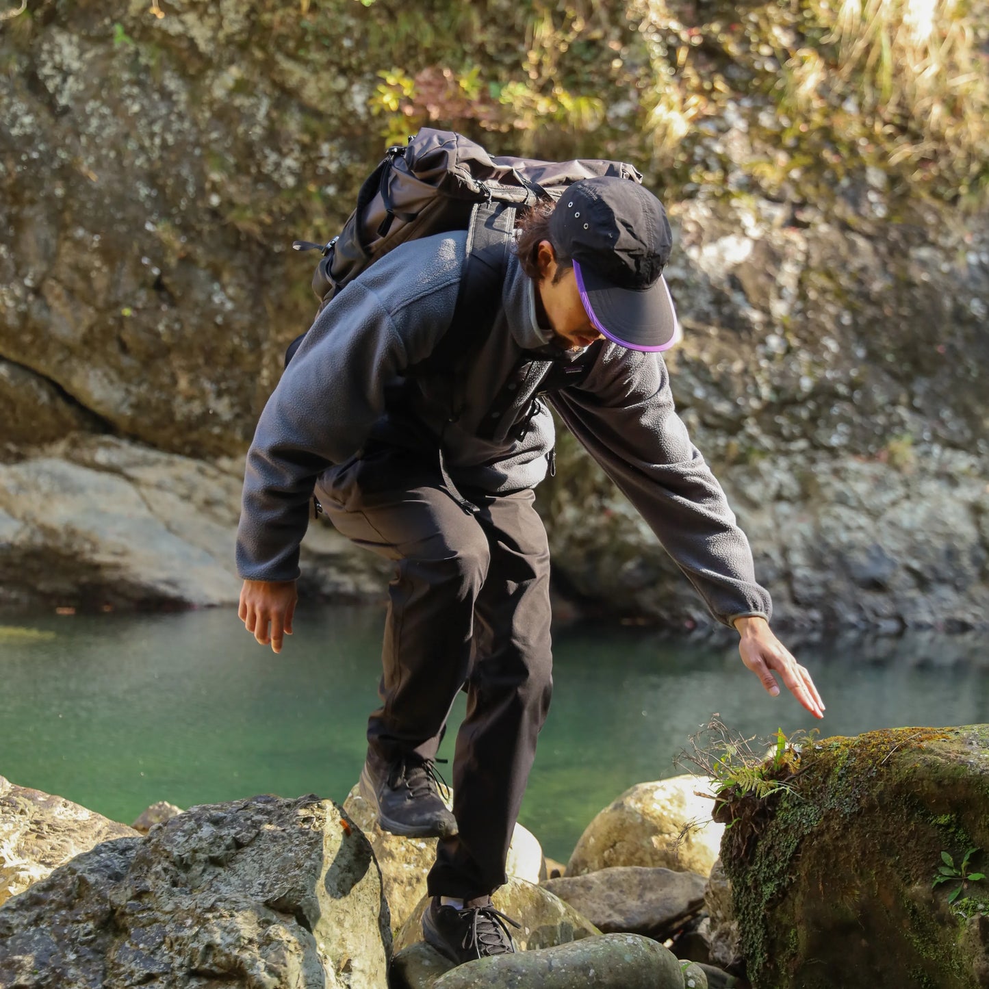 THERMAL PRO SNAP PULL OVER - CHARCOAL