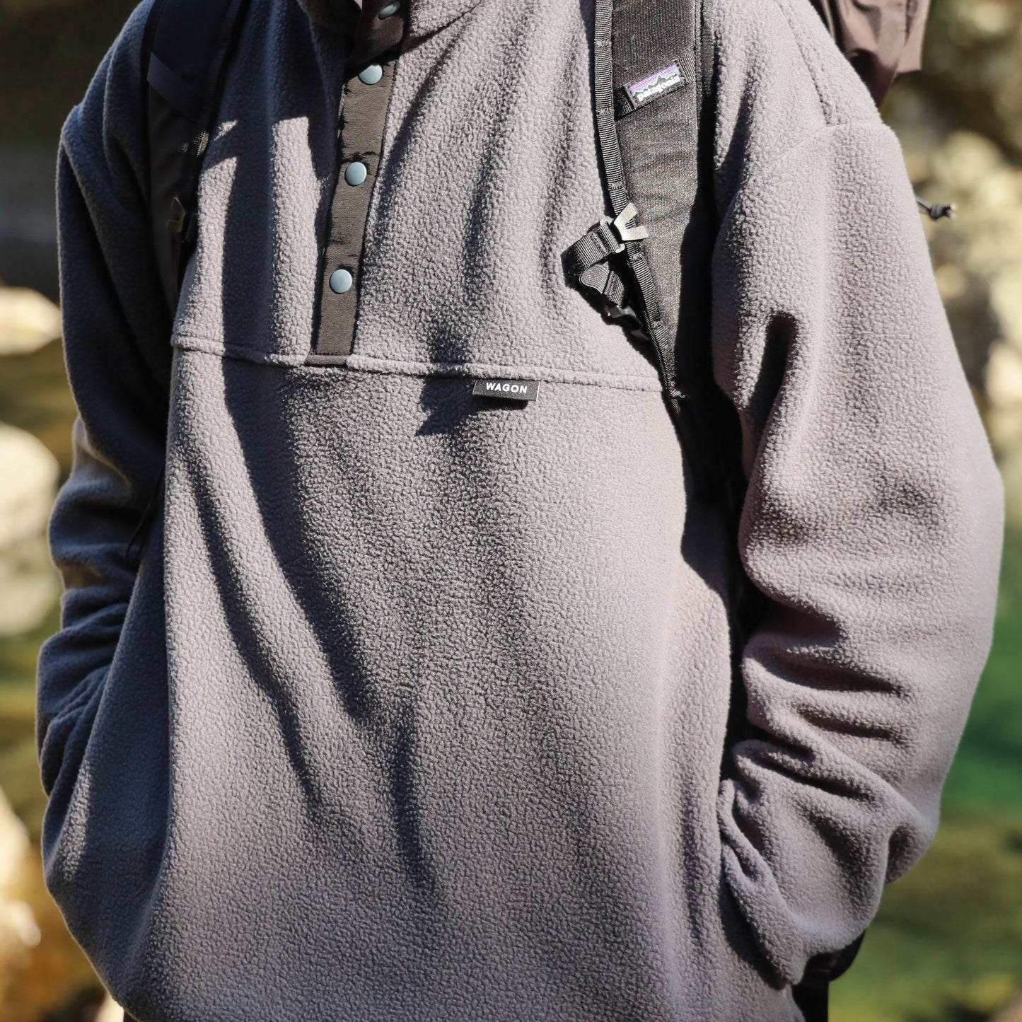 THERMAL PRO SNAP PULL OVER - CHARCOAL