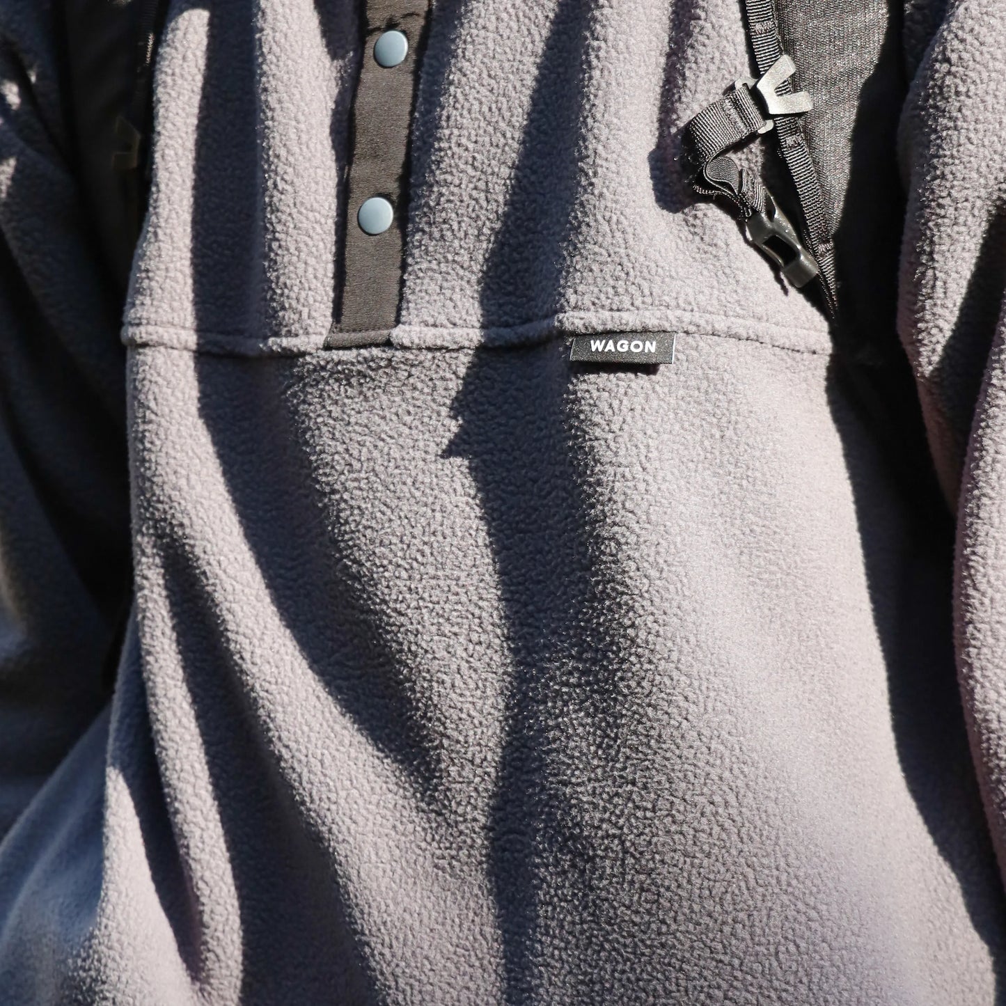 THERMAL PRO SNAP PULL OVER - CHARCOAL