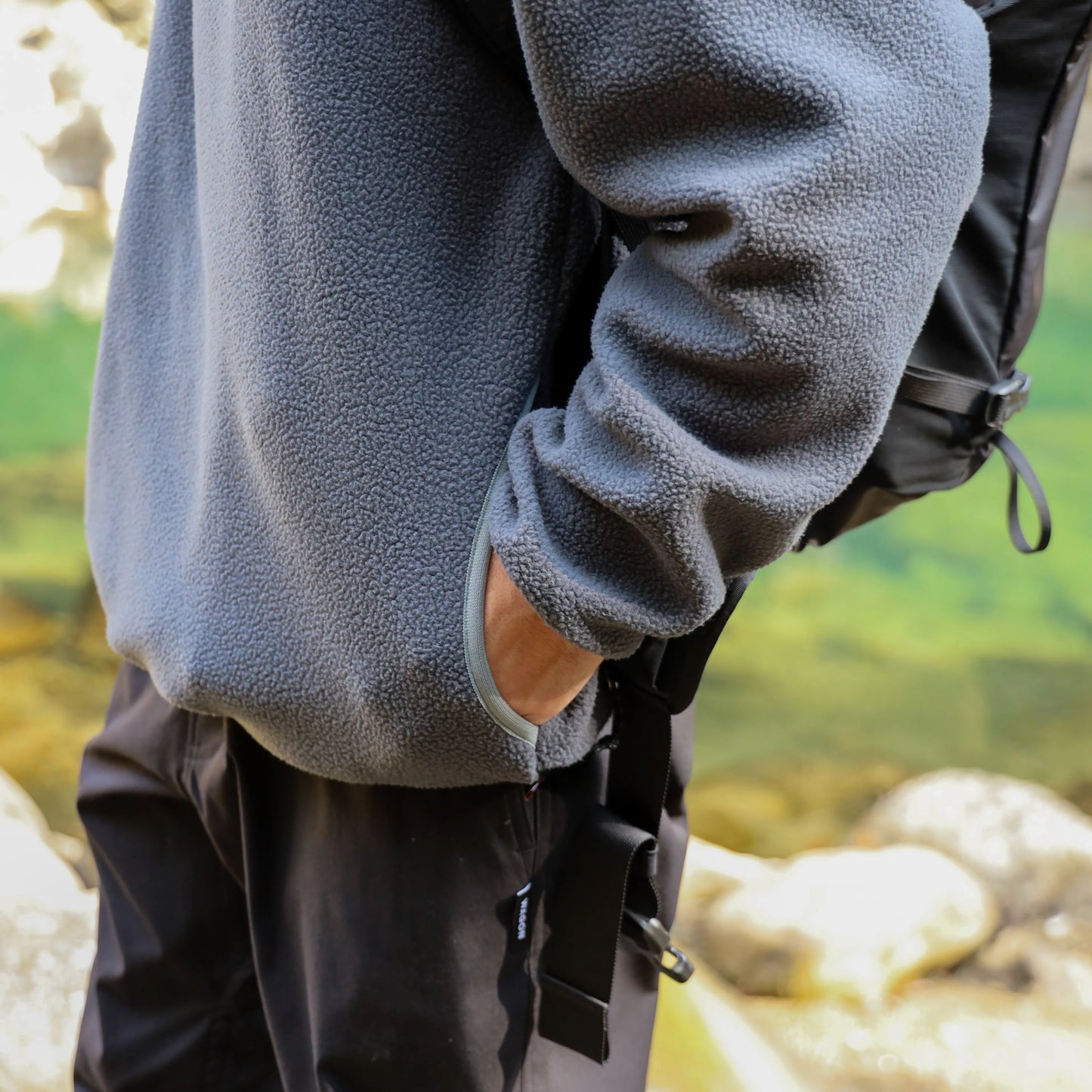 THERMAL PRO SNAP PULL OVER - CHARCOAL