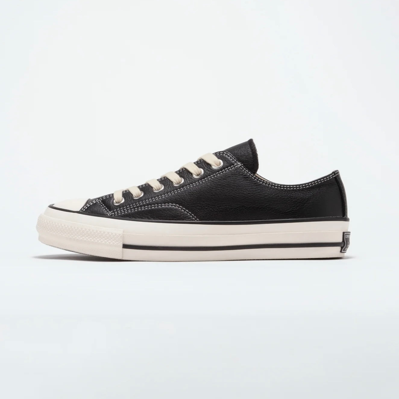 CHUCK TAYLOR LEATHER OX - BLK