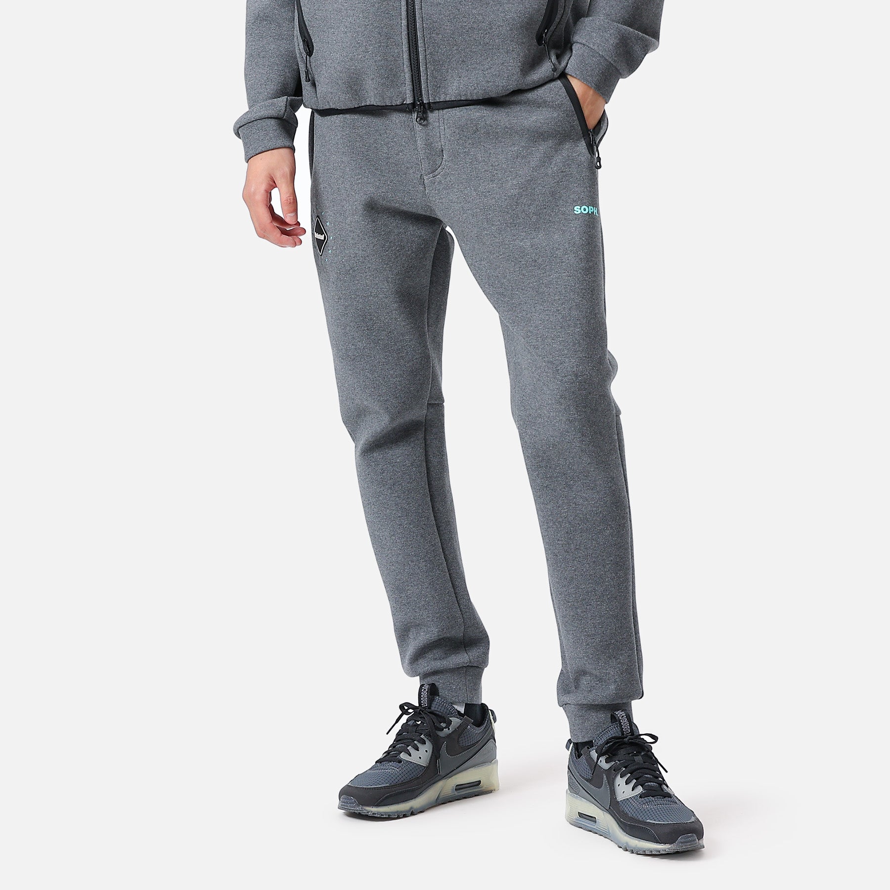 TECH SWEAT TRAINING PANTS - GRAY | 通販 - 正規取扱店 | wagon / ワゴン