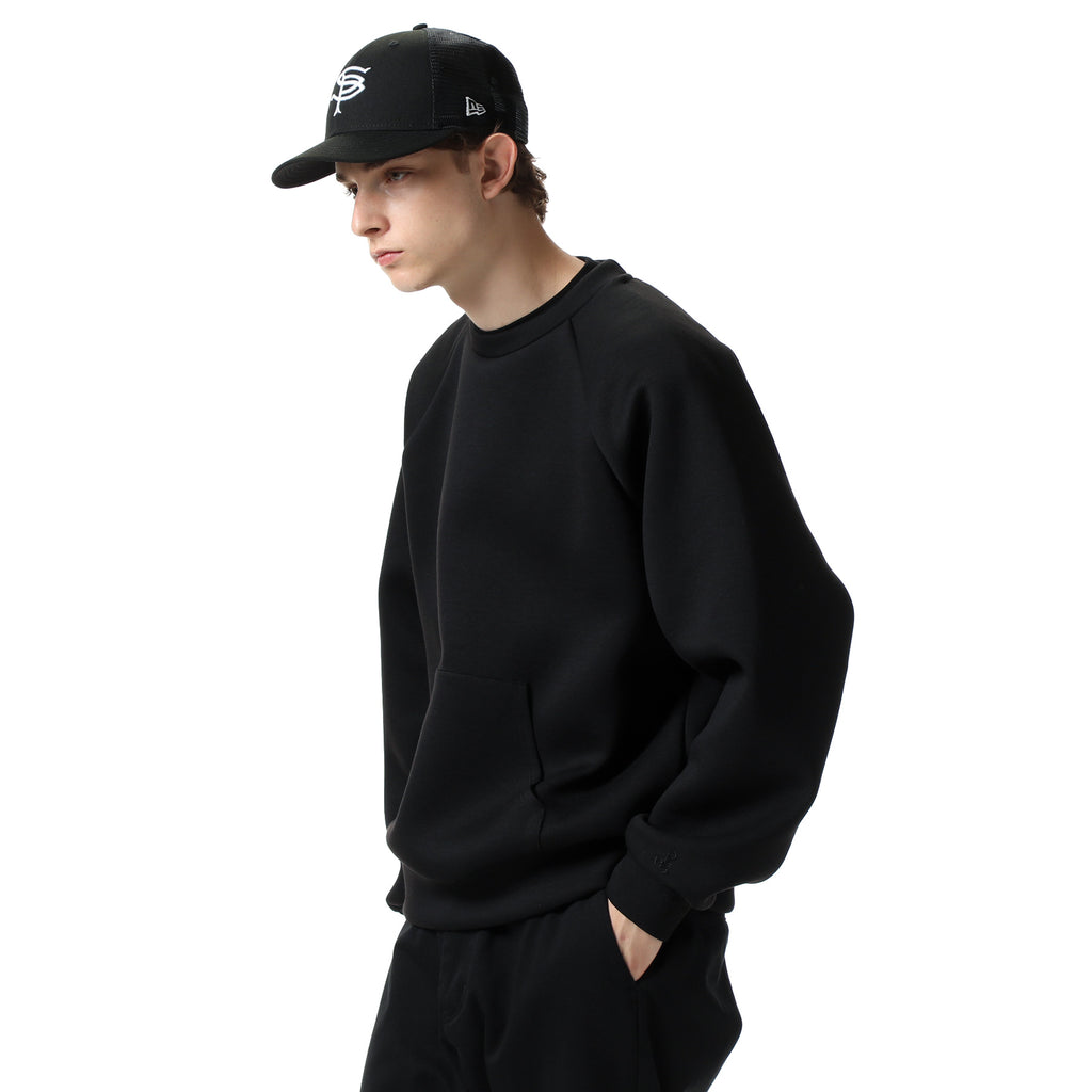 TECH KNIT CREWNECK TOP BLACK